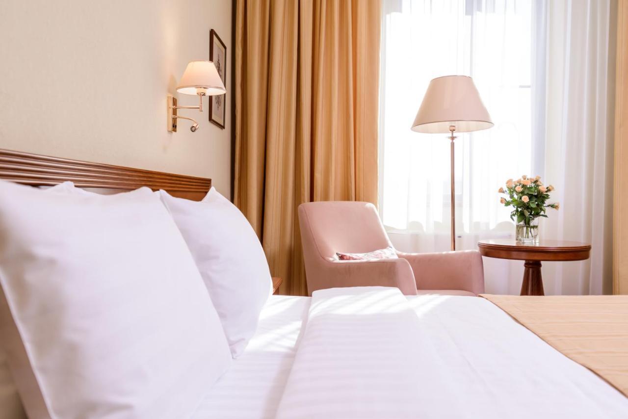 Avalon Hotel Syktyvkar Ngoại thất bức ảnh